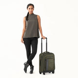 21" International Carry-On Expandable Spinner (ZDX)